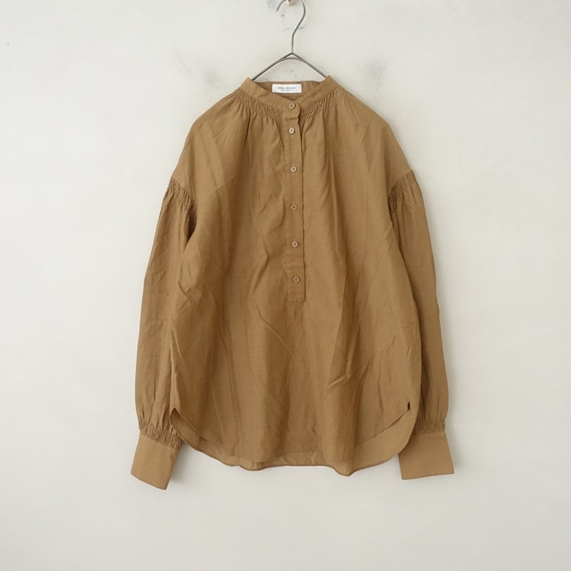Spick and Span] [Long Sleeve] Stand Collar Shirring Blouse | Japan