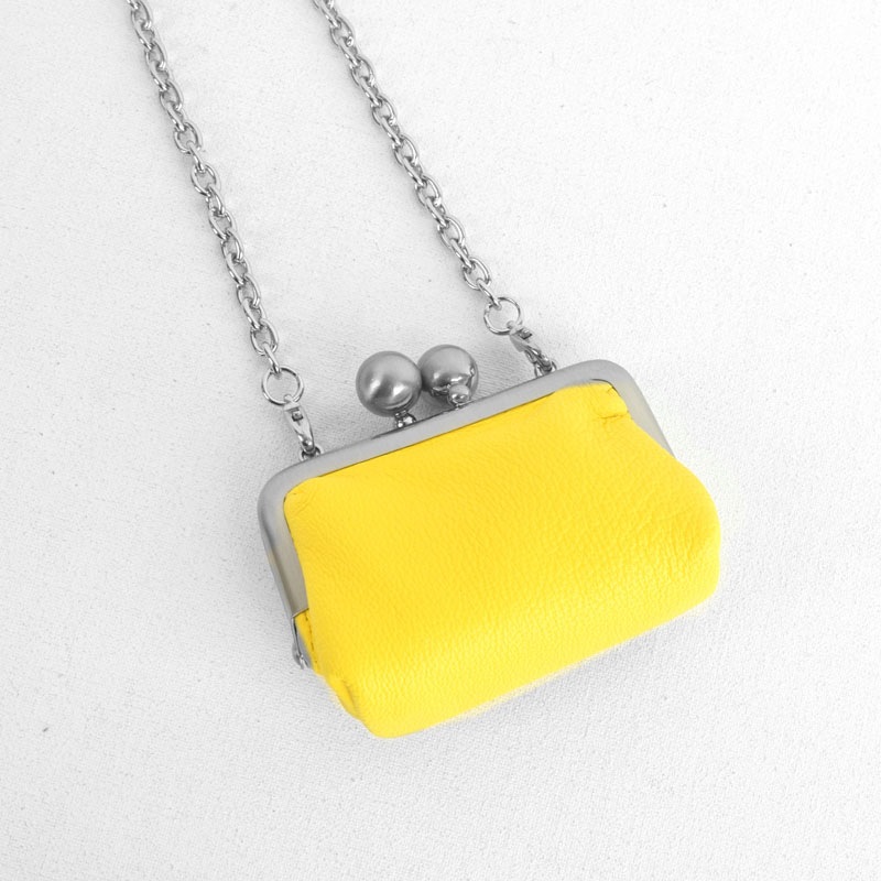kawa-Re] Clasp Micro Pochette | Japan Finds
