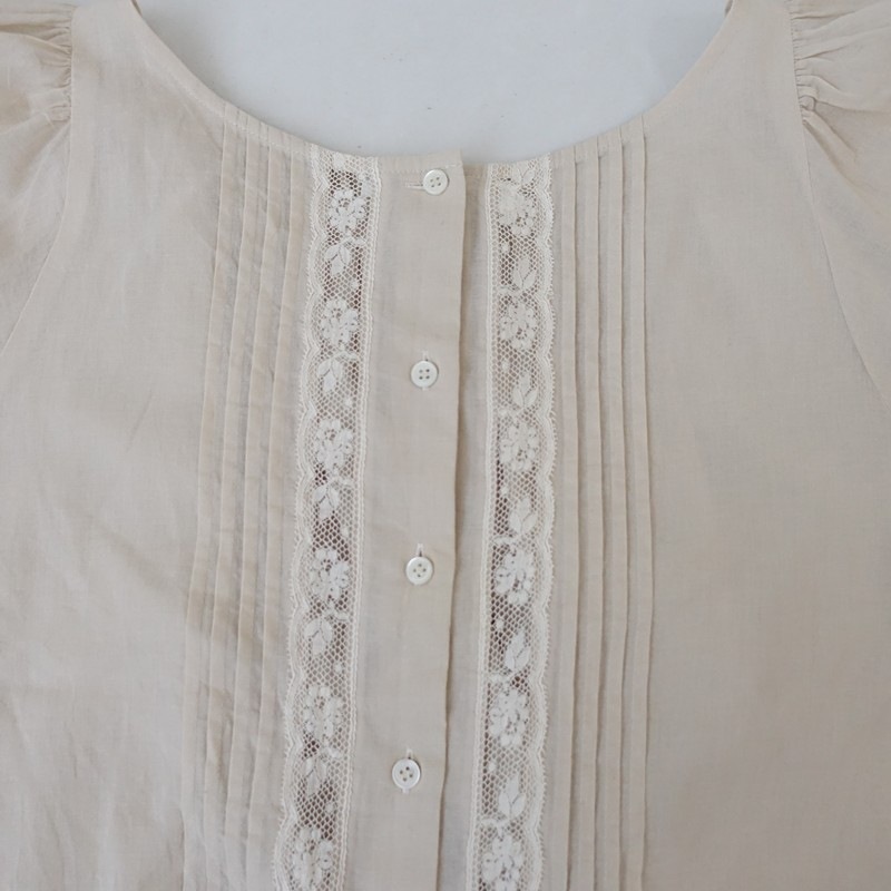 Bilitis dix-sept ans] [Cotton] [36] Cotton Lace Pintuck Blouse